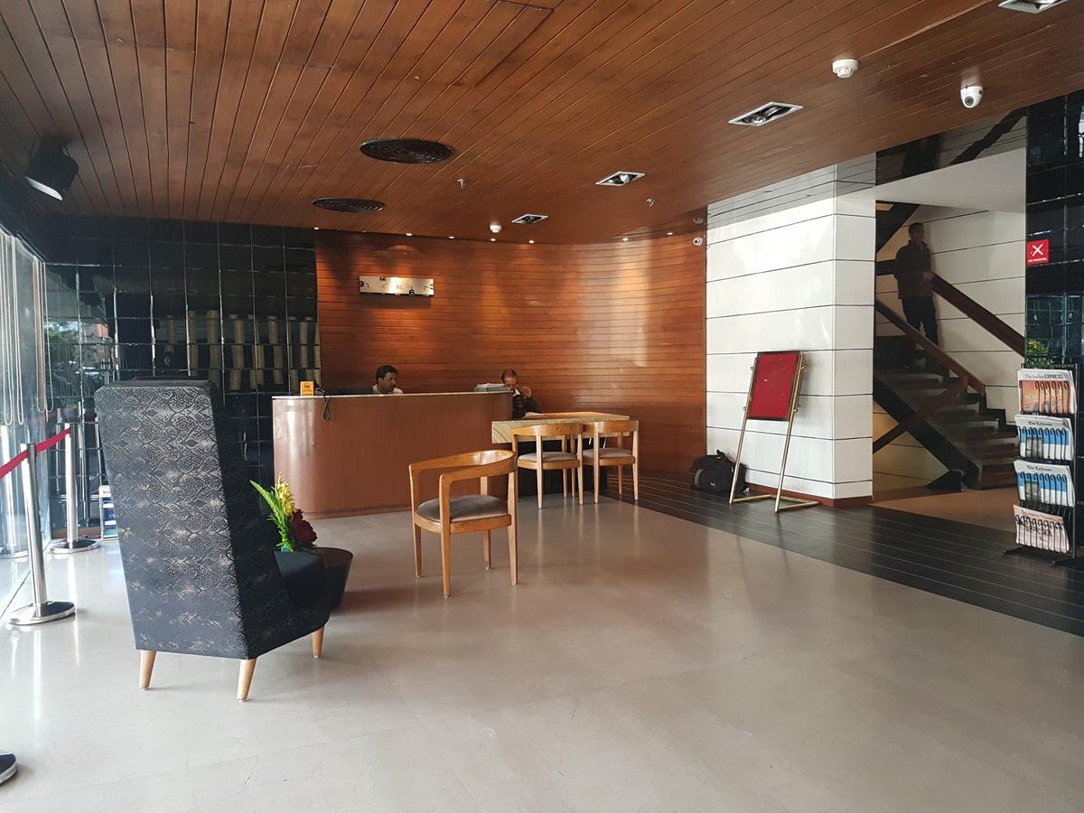Hotel Gk International Chandigarh Ngoại thất bức ảnh
